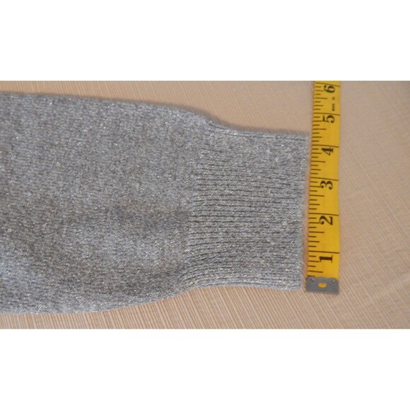 Women's Time And Tru V Neck Sequin Sweater GRAY Pullover Size XL (16-18) NWT - Picture 16 of 16